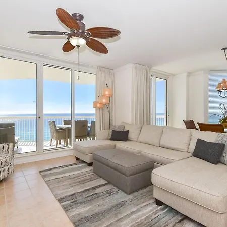 Silver Beach Towers E1006
